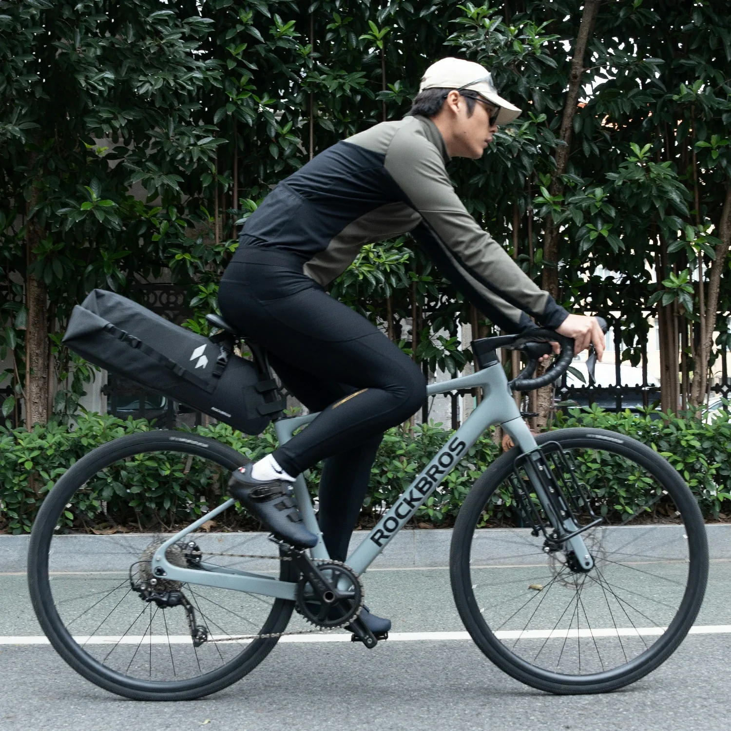 RideMate 100% Waterproof Bike Tail Bag 13L - Image 4